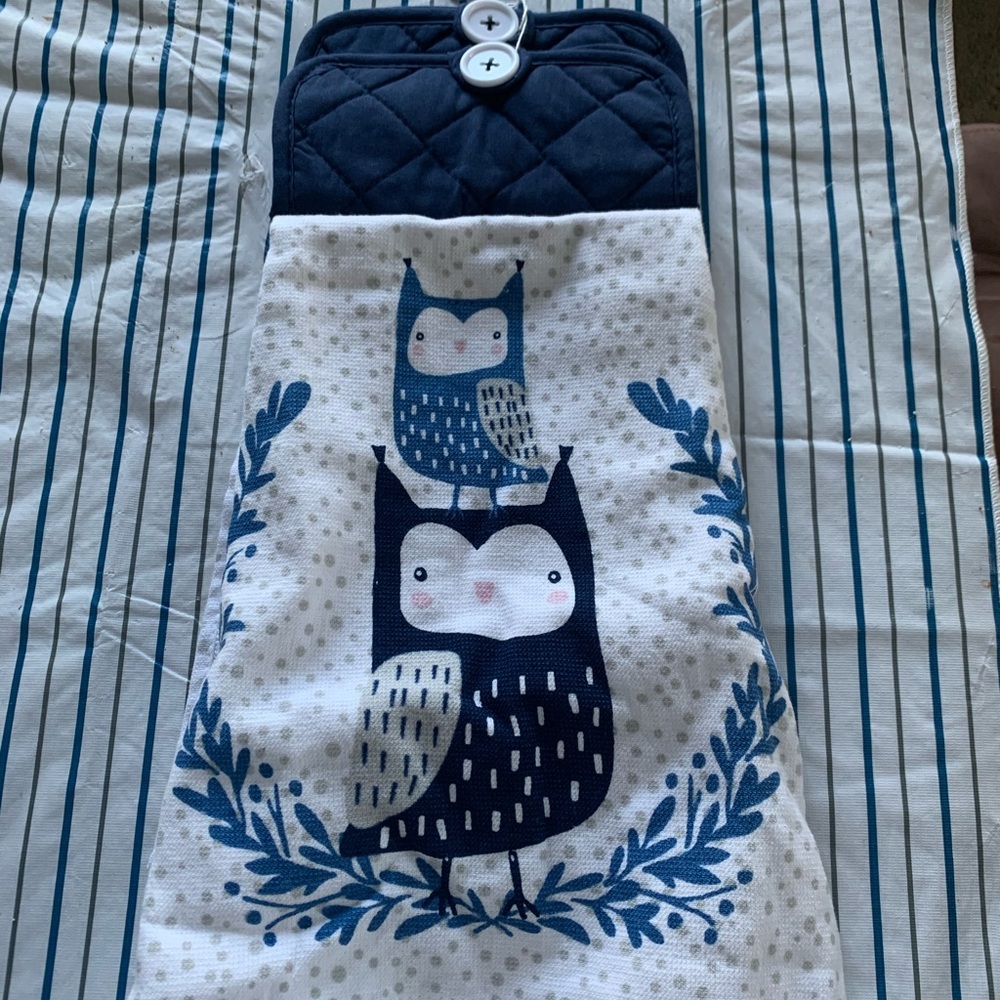 Individual oven towels. Owls are SOLD